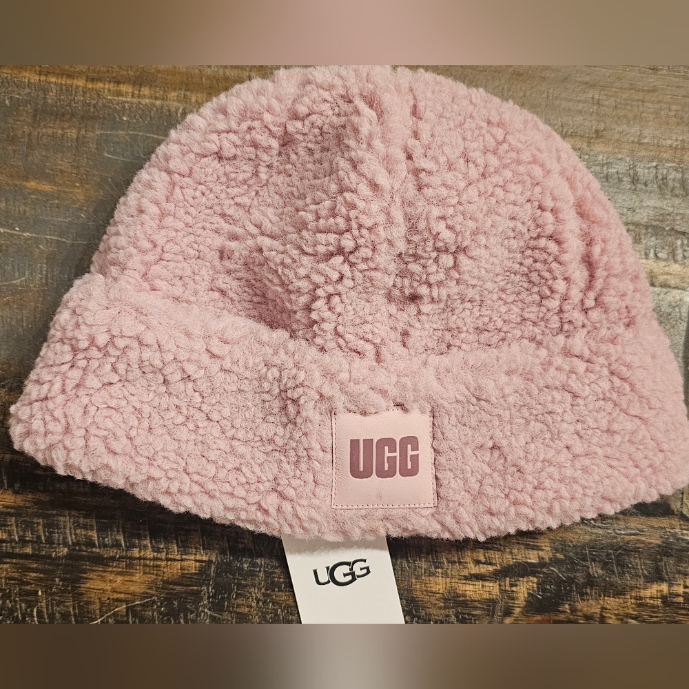 UGG sherpa beanie